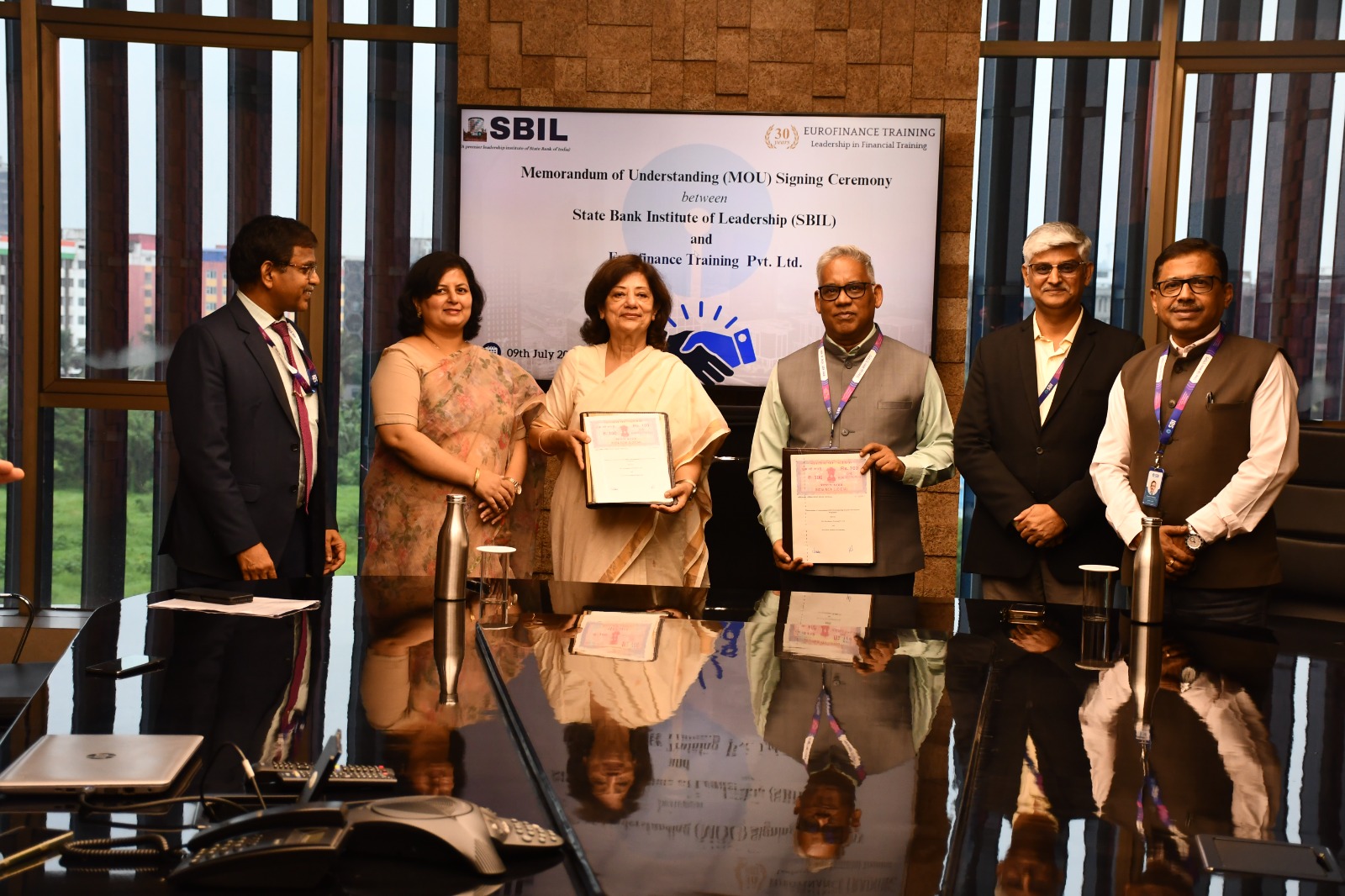 Certificate distribute